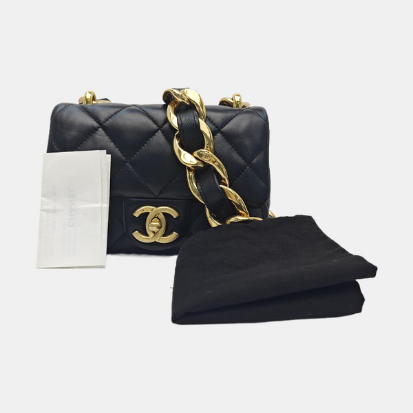 CLASSIC FLAP Mini Quilted Lambskin Black