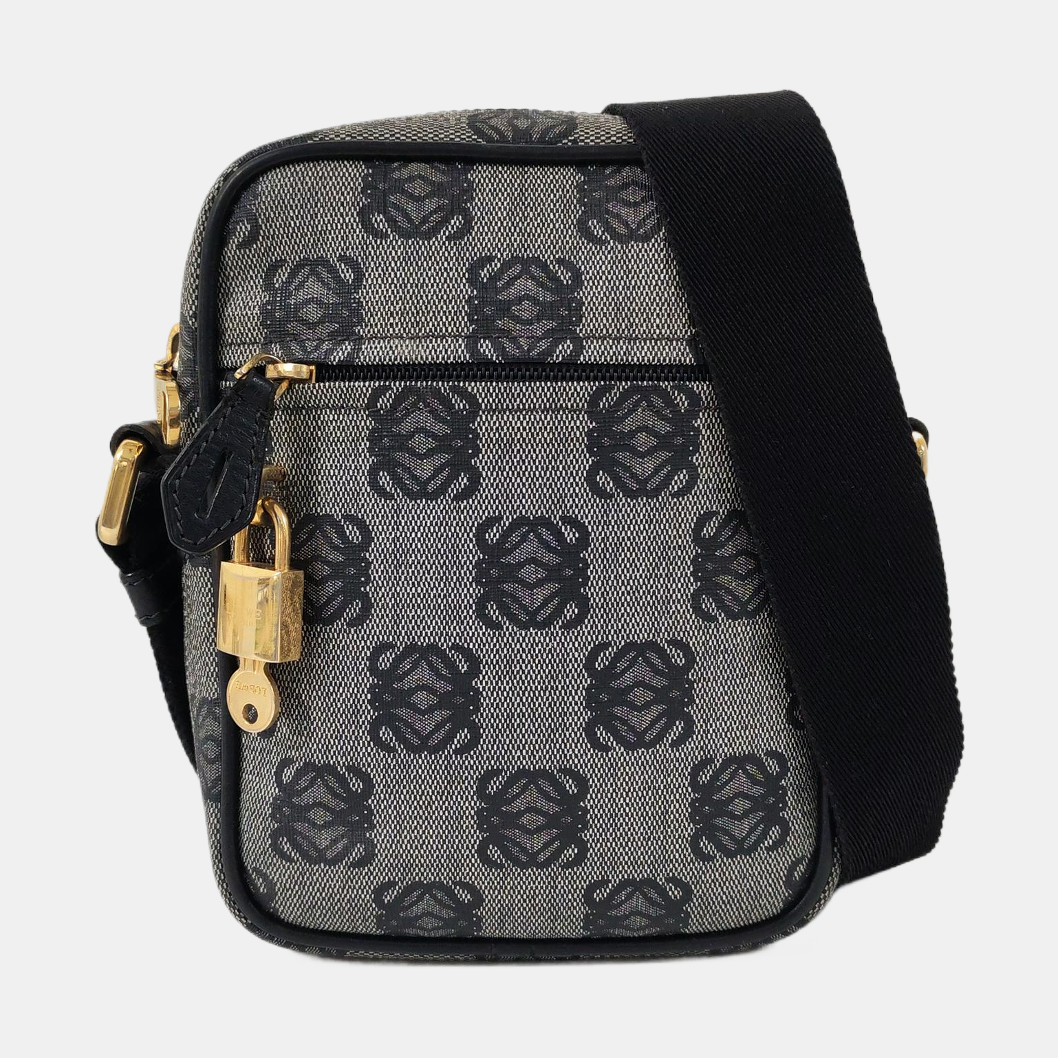 Monogram Canvas Gray