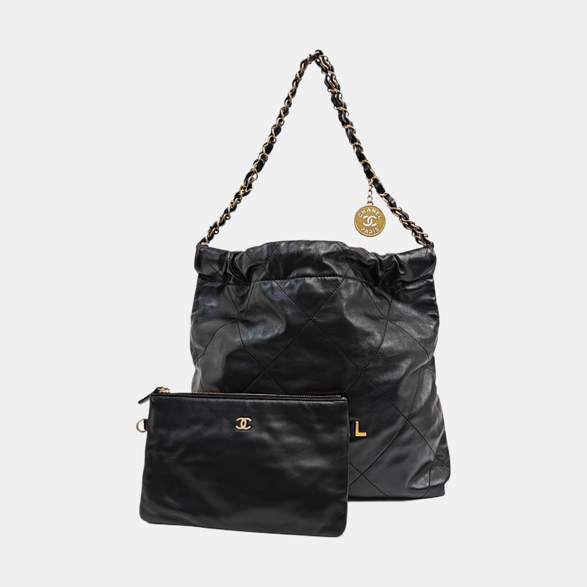 CHANEL 22 Small Quilted Calfskin Black