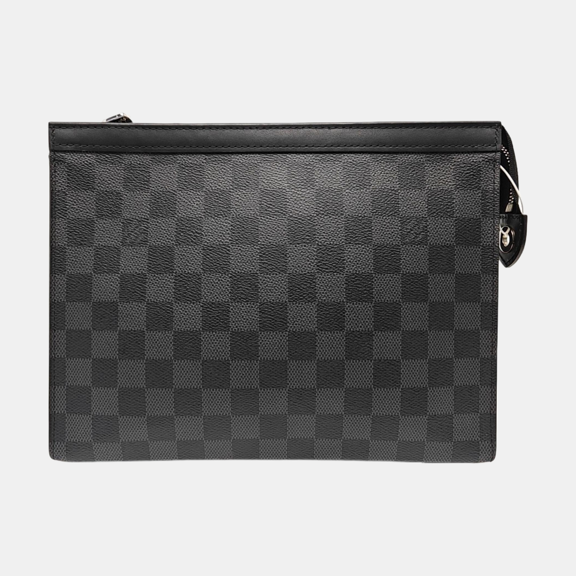 Pochette Voyag MM Damier Graphite Coated Canvas Gray