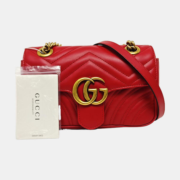 GG Marmont Pequeño Piel Acolchada Roja