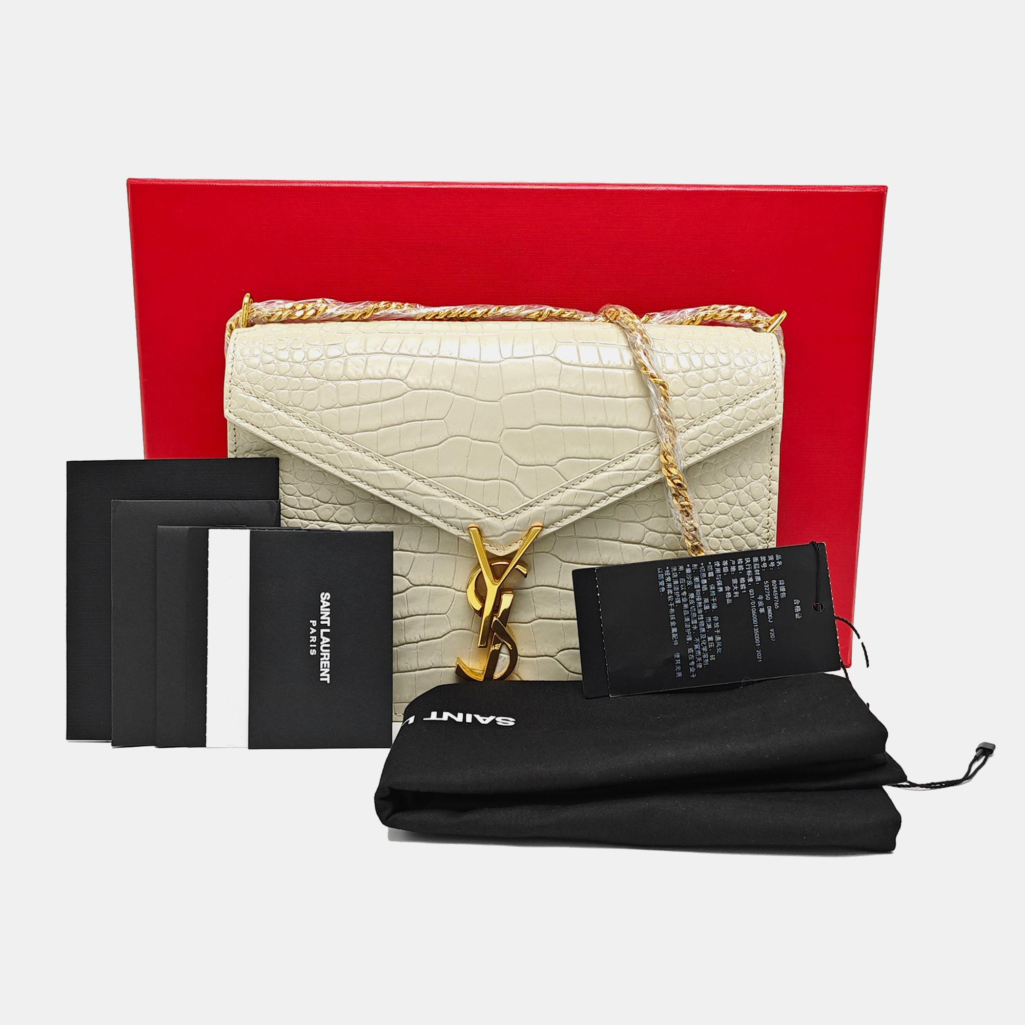 Authenticated pre-owned  CASSANDRA Calfskin White - Shoulder Bag at Looply