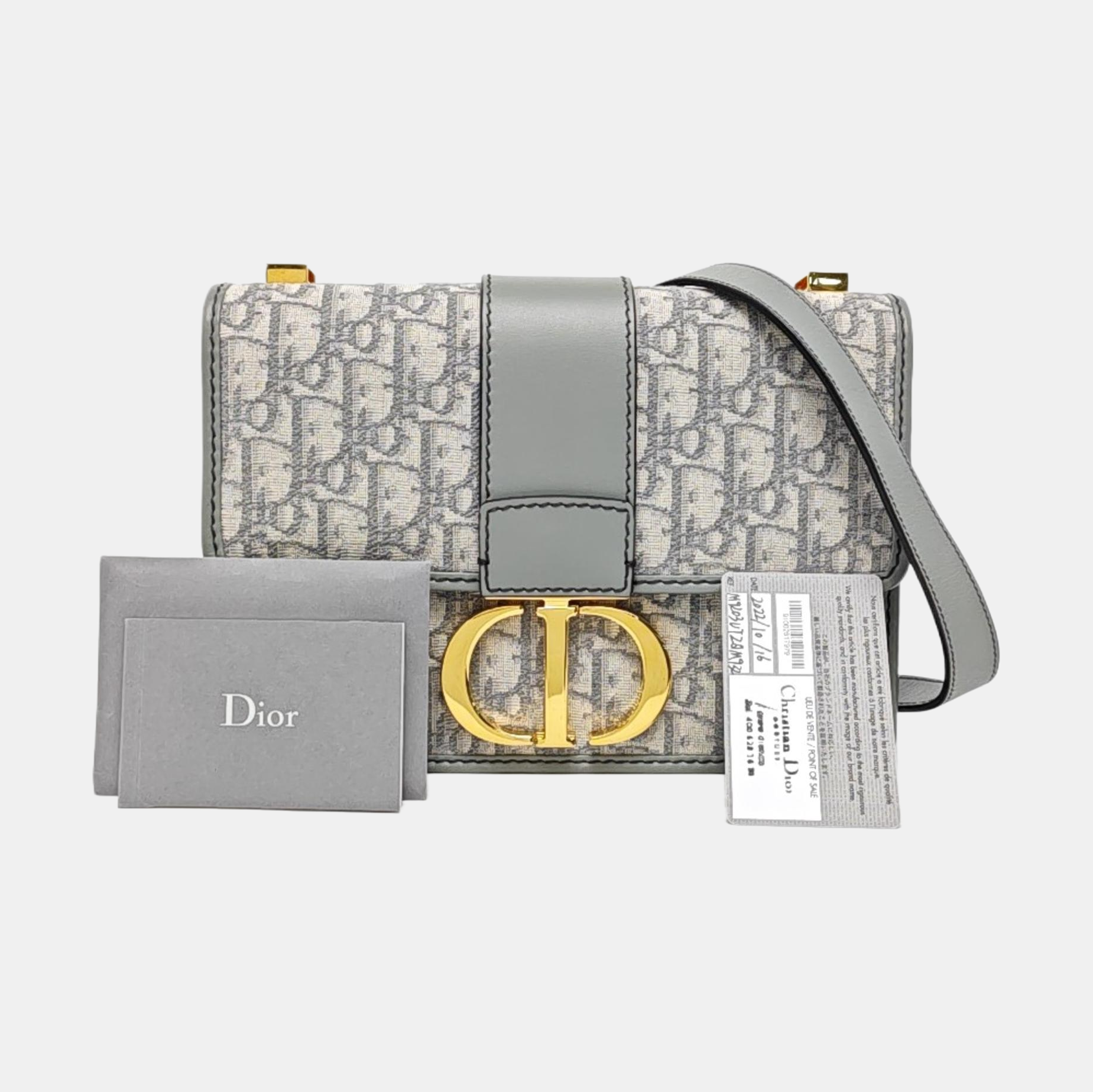 30 Montaigne Oblique Canvas Gray