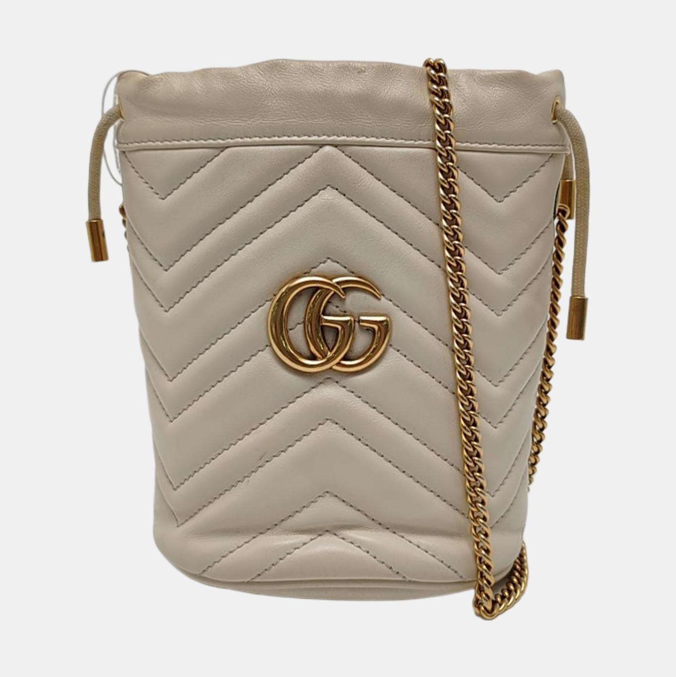 Authenticated pre-owned  GG Marmont Mini Quilted Calfskin White - Bucket Bag at Looply