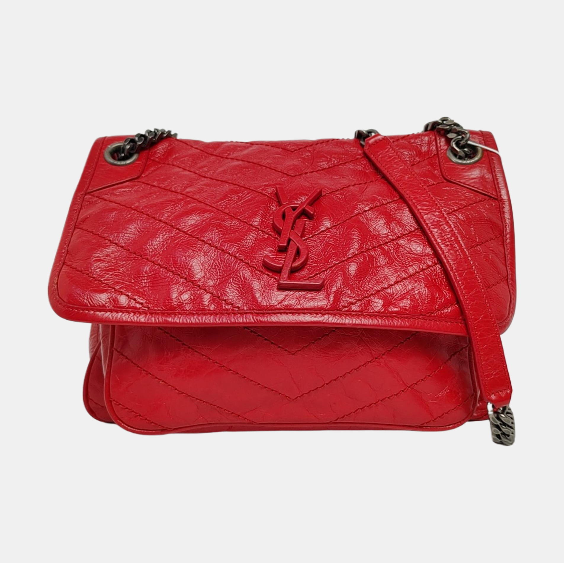Authenticated pre-owned  NIKI Medium Quilted Calfskin Red - Shoulder Bag at Looply