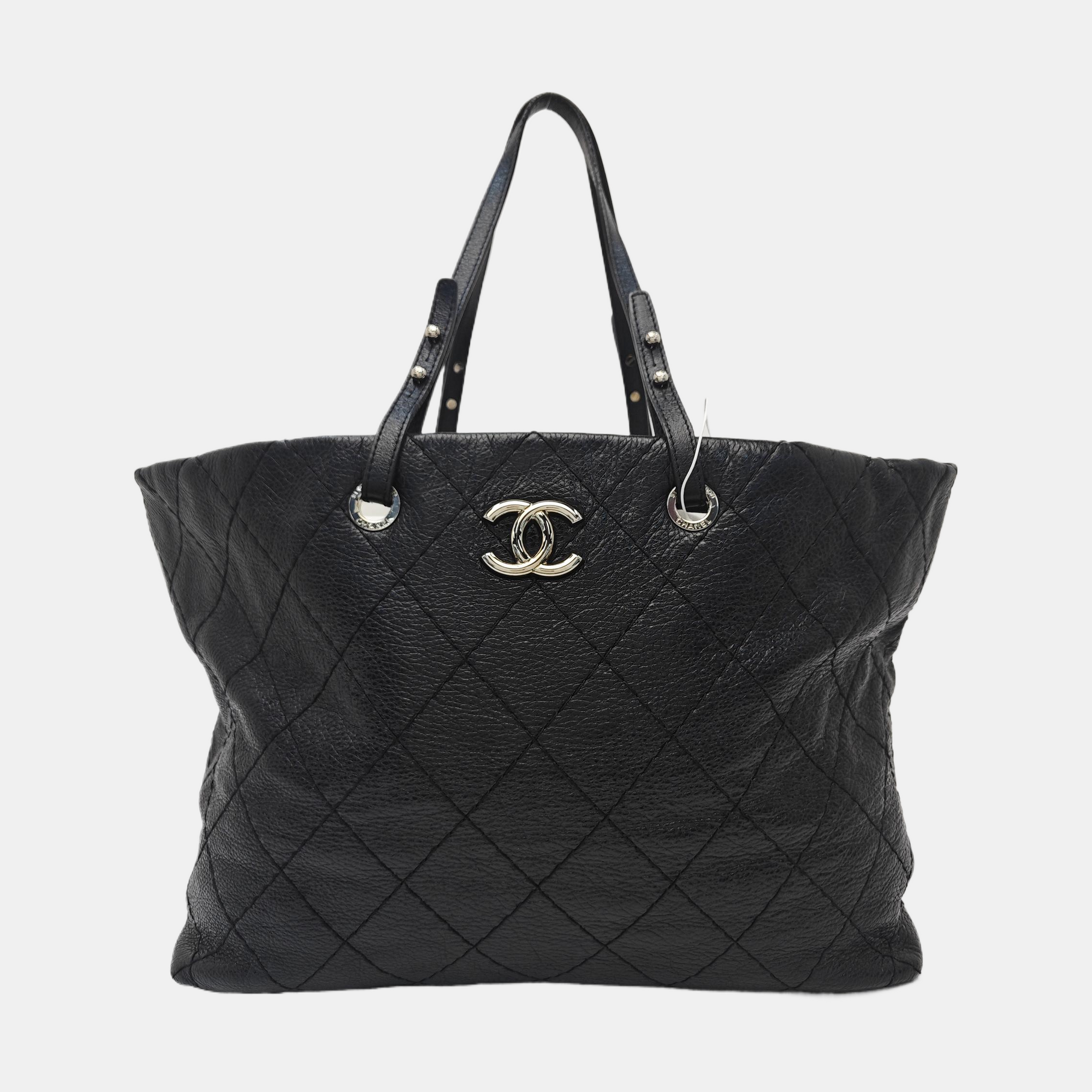 ON THE ROAD Small Quilted Grained Calfskin Black