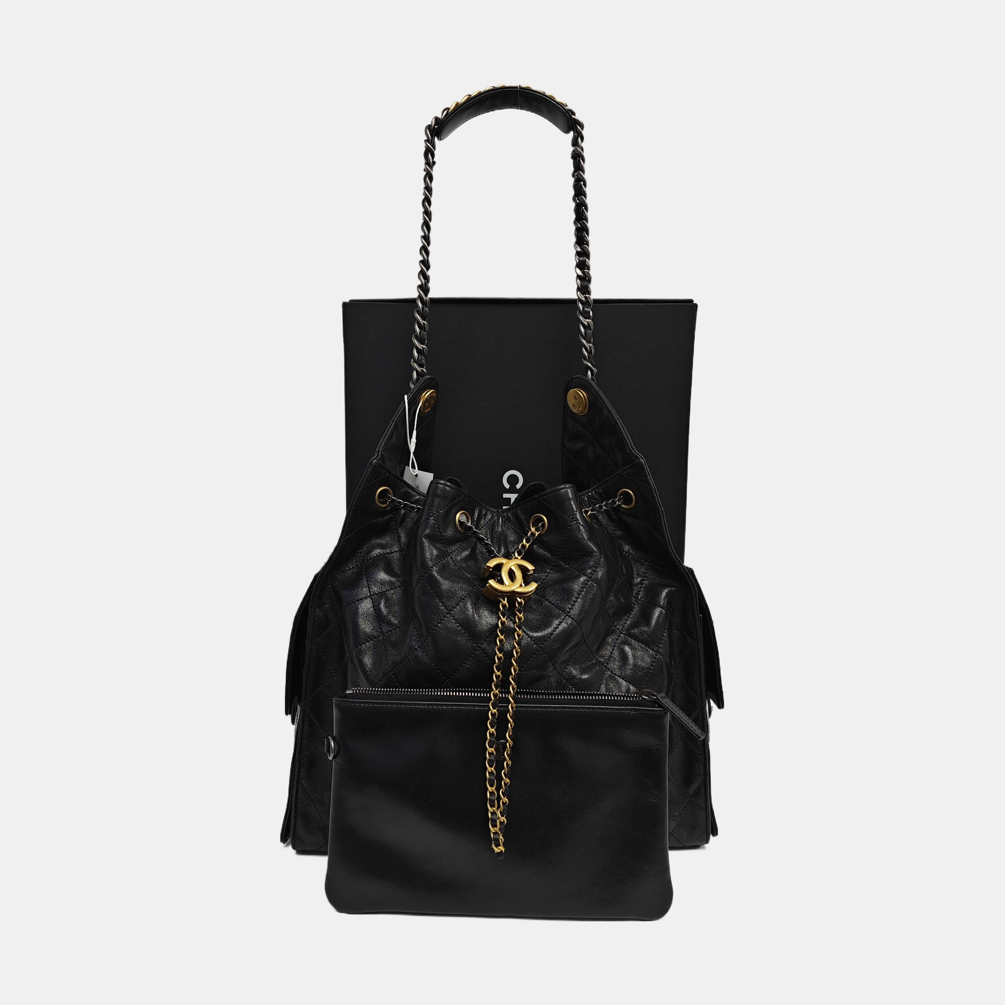 CHANEL 25 Medium Quilted Calfskin Black