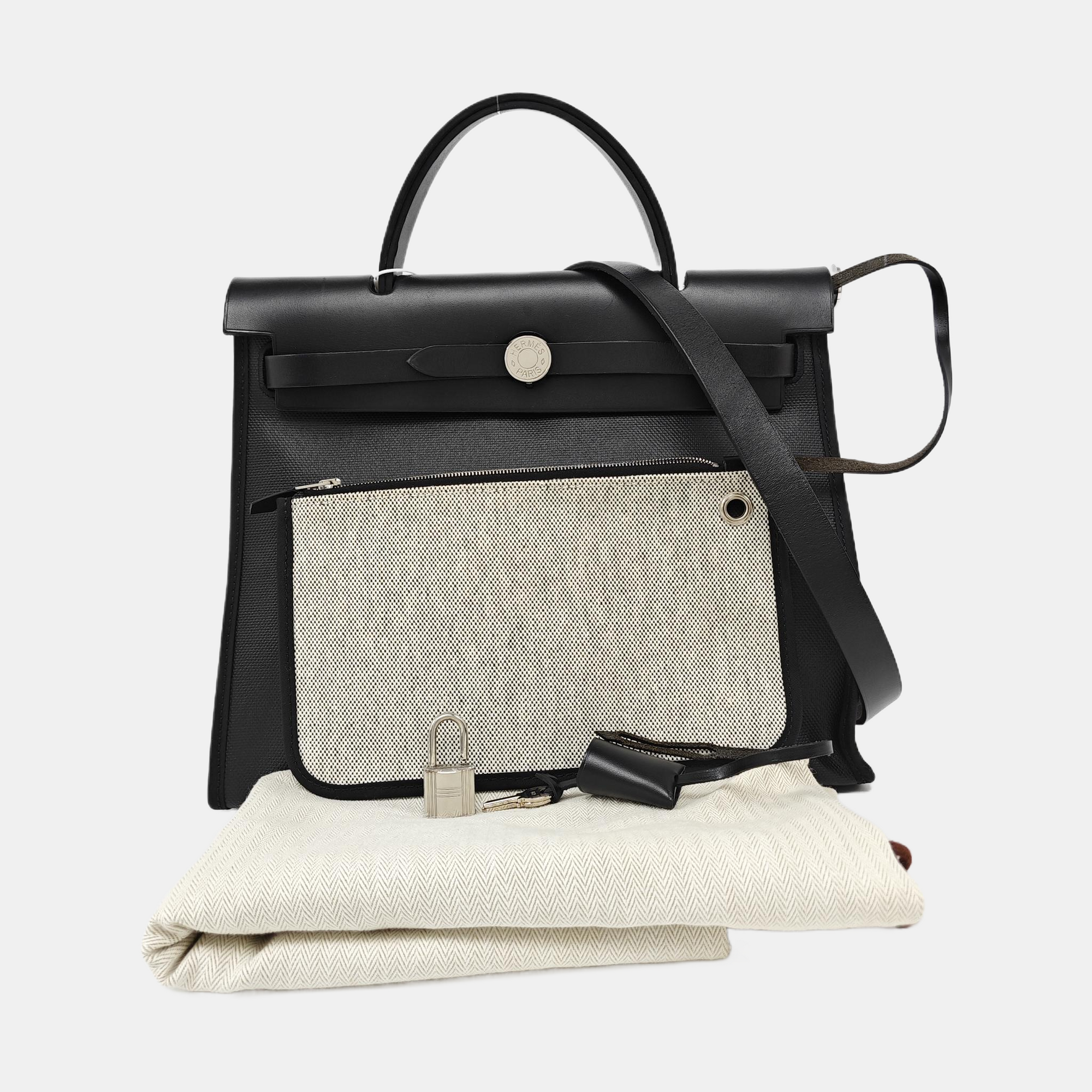 Herbag 31 Coated Canvas Black
