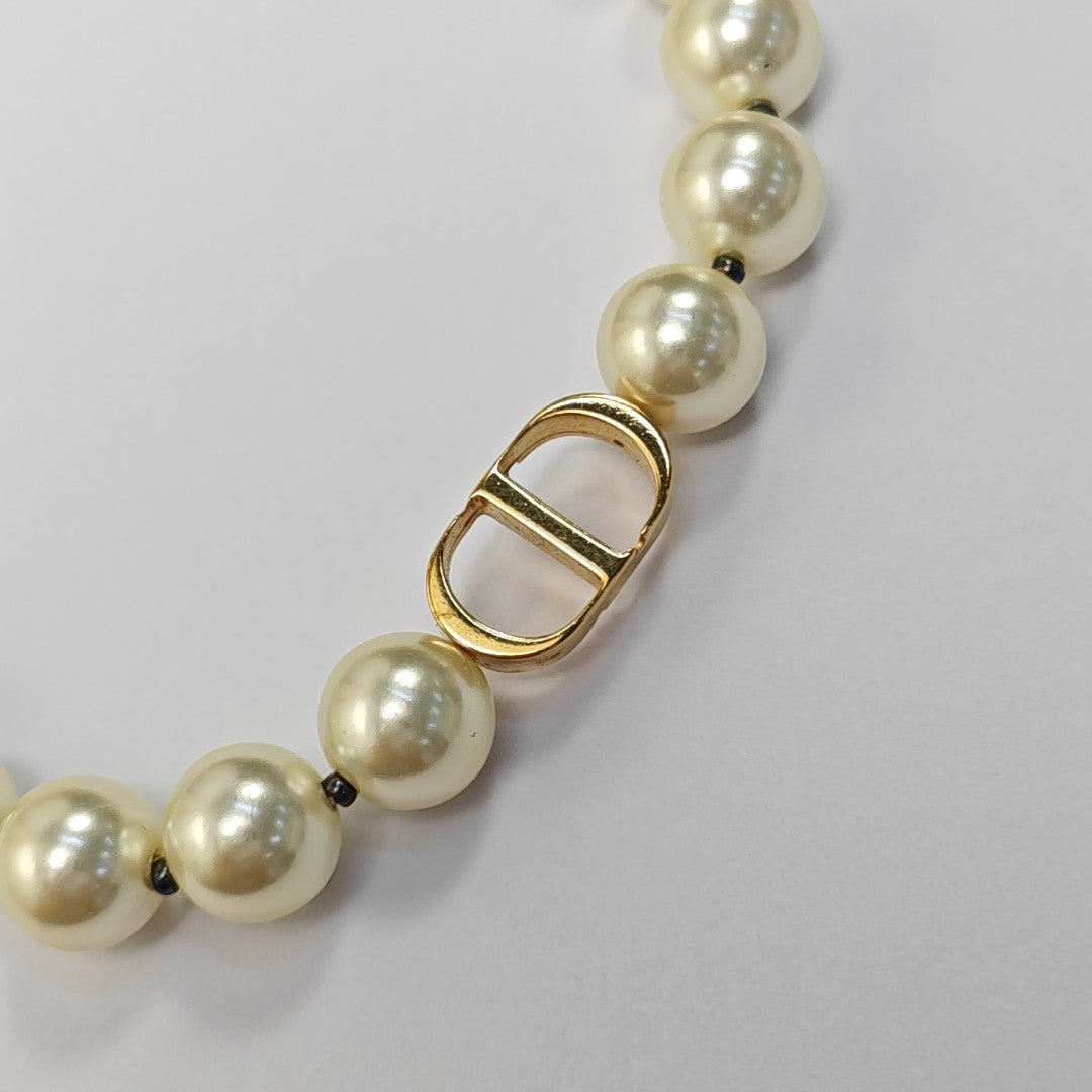 30 Montaigne Metal Gold Necklace