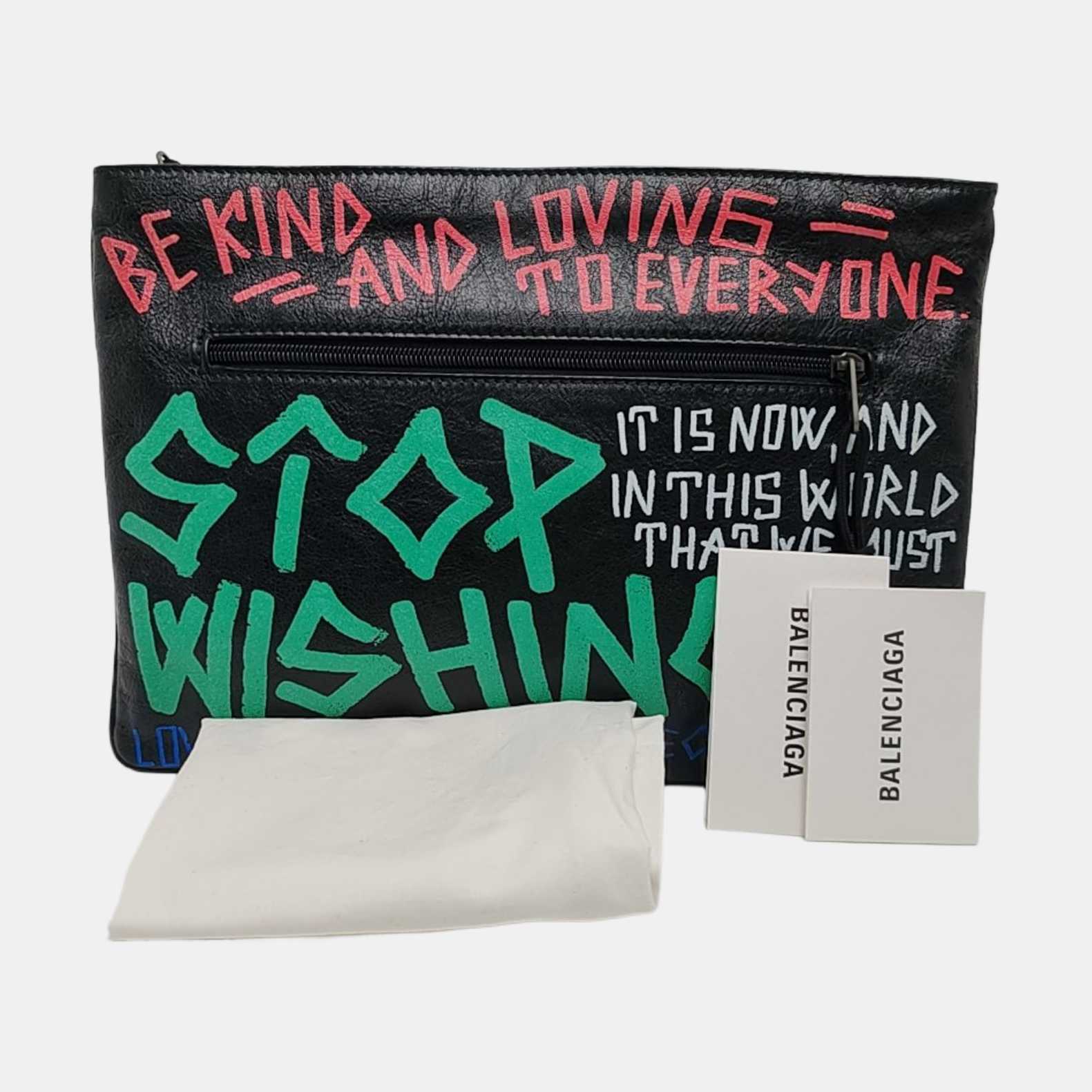 Authenticated pre-owned  Ville Calfskin Black - Clutch at Looply