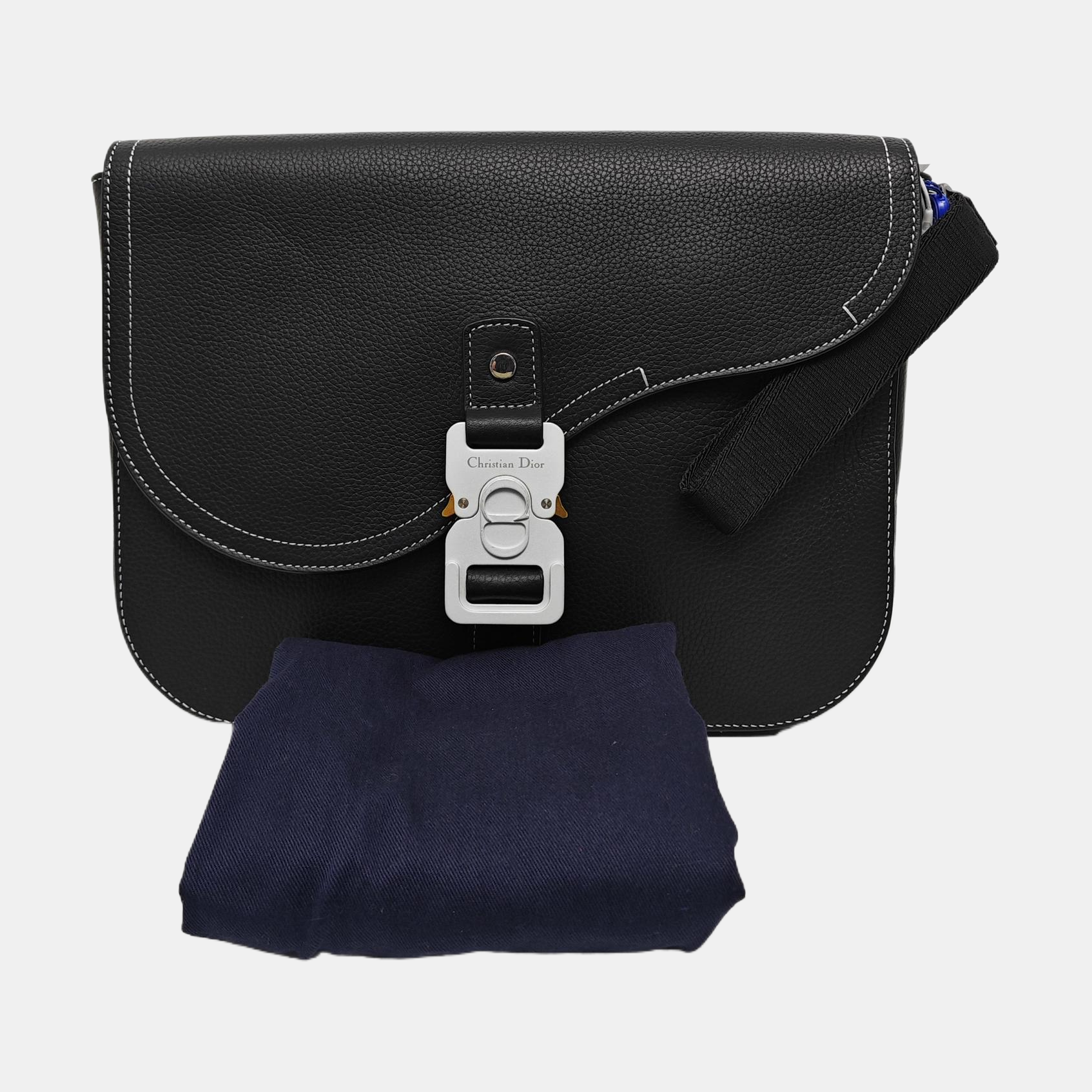 Authenticated pre-owned  Saddle Calfskin Black - Clutch at Looply