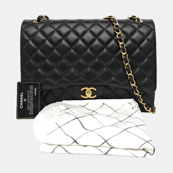 CLASSIC FLAP Maxi Quilted Lambskin Black