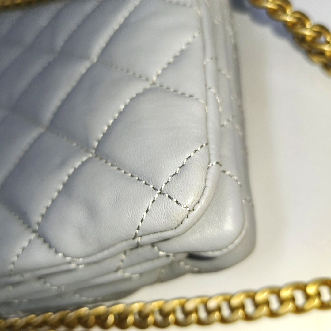 CLASSIC FLAP Mini Quilted Lambskin Gray