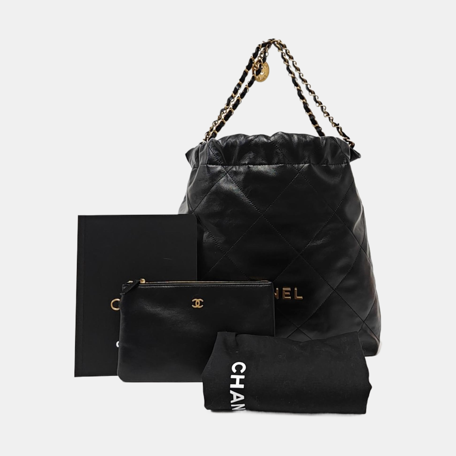 CHANEL 22 Medium Quilted Calfskin Black