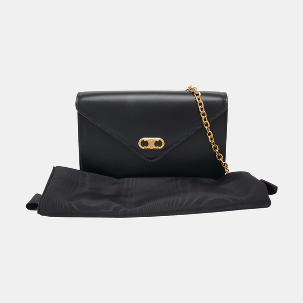 Authenticated pre-owned  TRIOMPHE Calfskin Black - Shoulder Bag at Looply