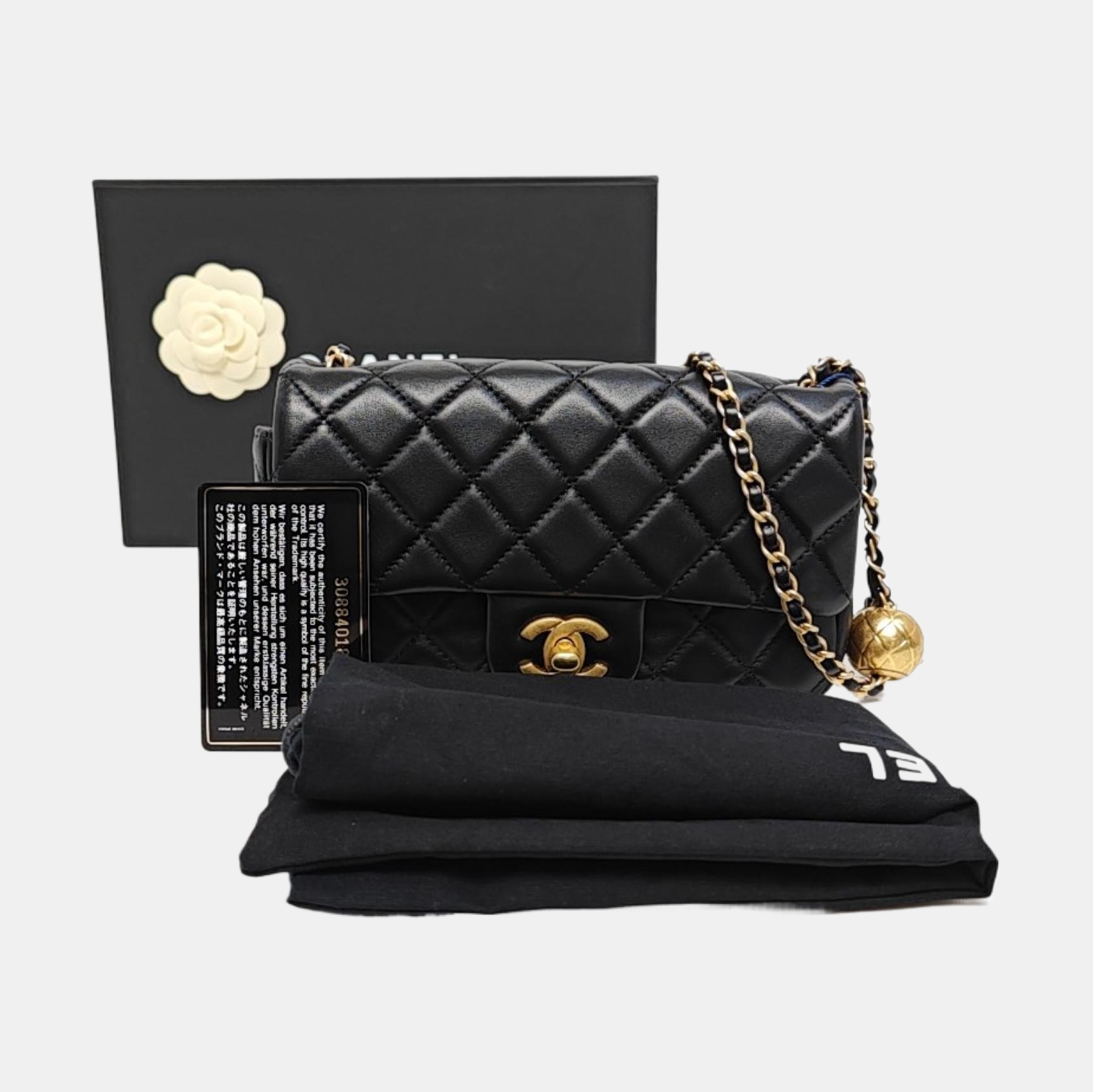 CLASSIC FLAP Mini Quilted Lambskin Black