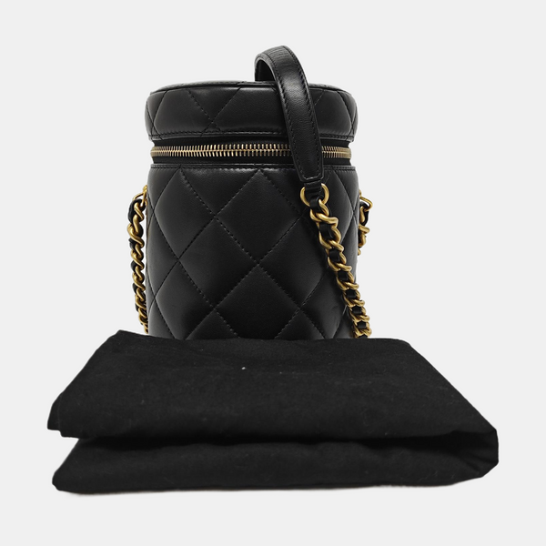 Quilted Lambskin Shoulder Bag Black