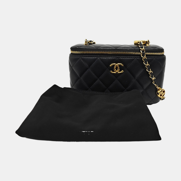 VANITY CASE Small Quilted Lambskin Black