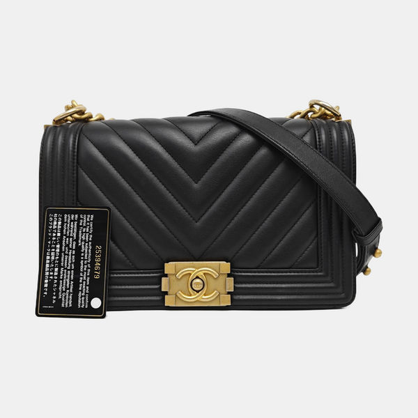 BOY CHANEL Medium Quilted Calfskin Black