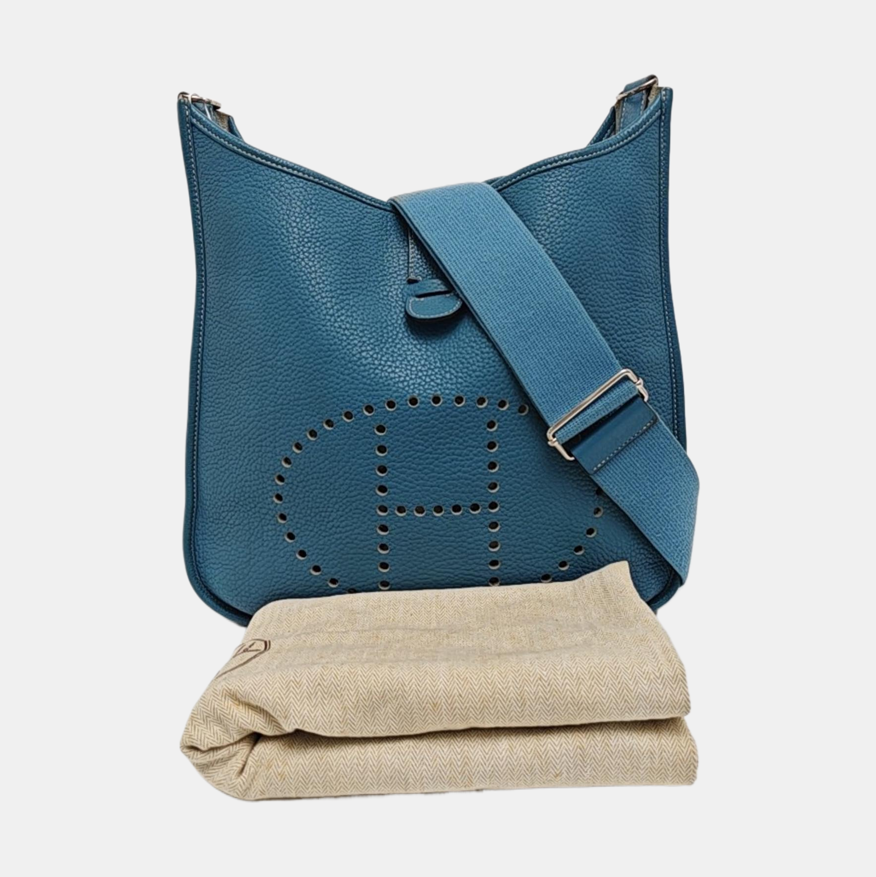 Evelyne GM Clemence Blue