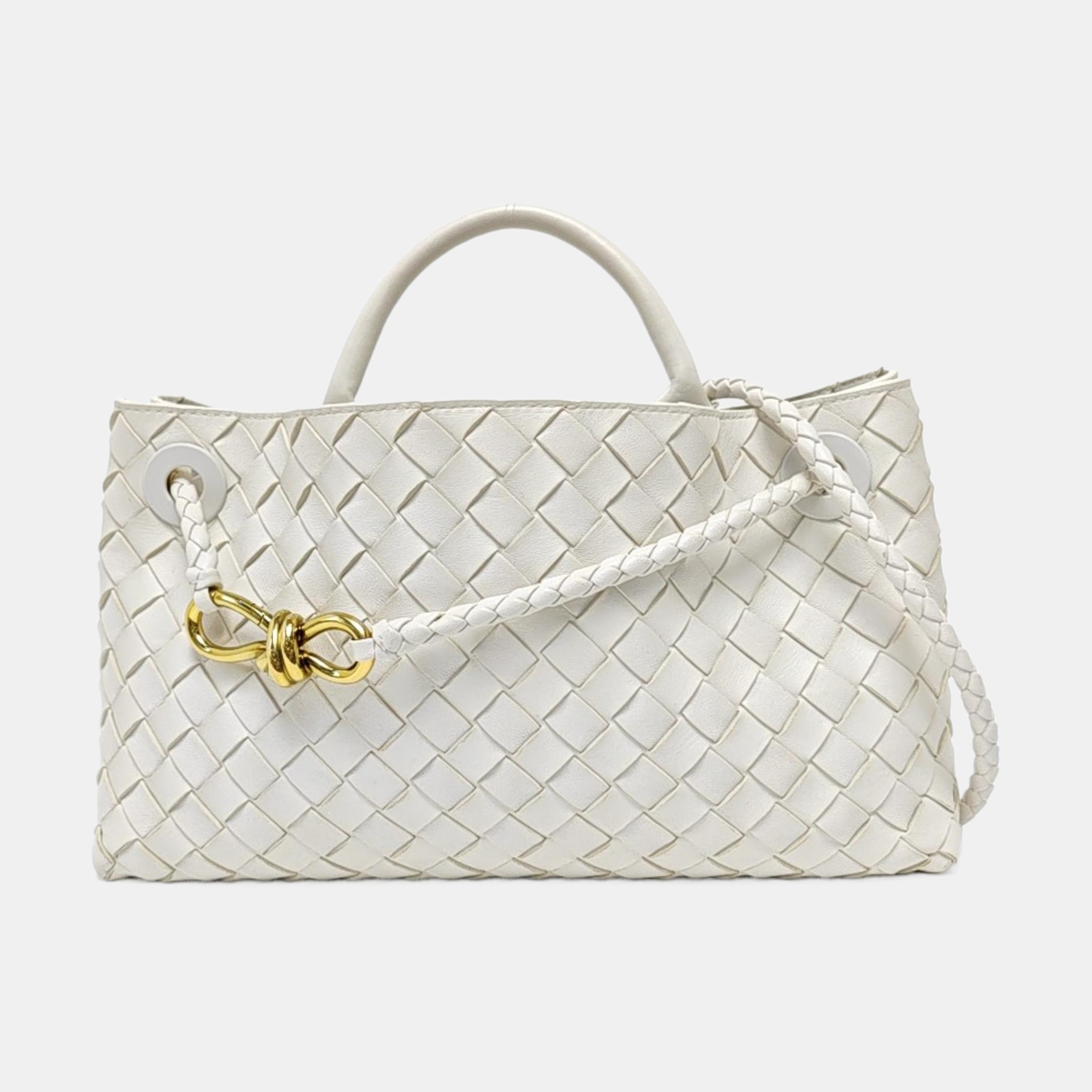 Authenticated pre-owned  Andiamo Lambskin White - Shoulder Bag at Looply