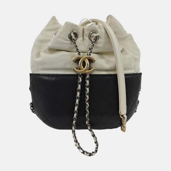 DRAWSTRING Medium Quilted Calfskin White
