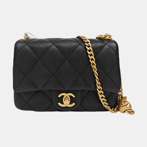 CLASSIC FLAP Medium Quilted Grained Calfskin Black