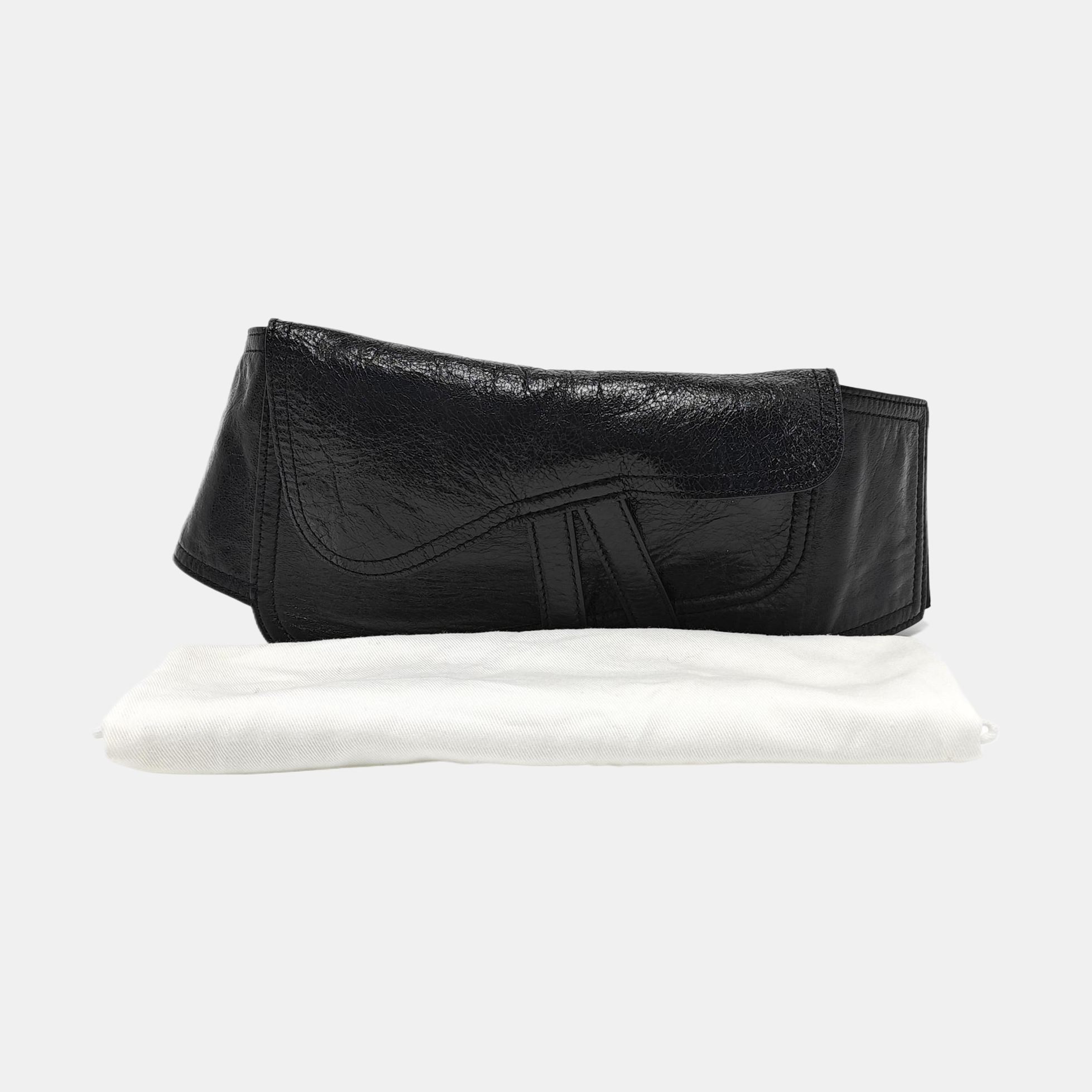 Saddle Small Calfskin Black