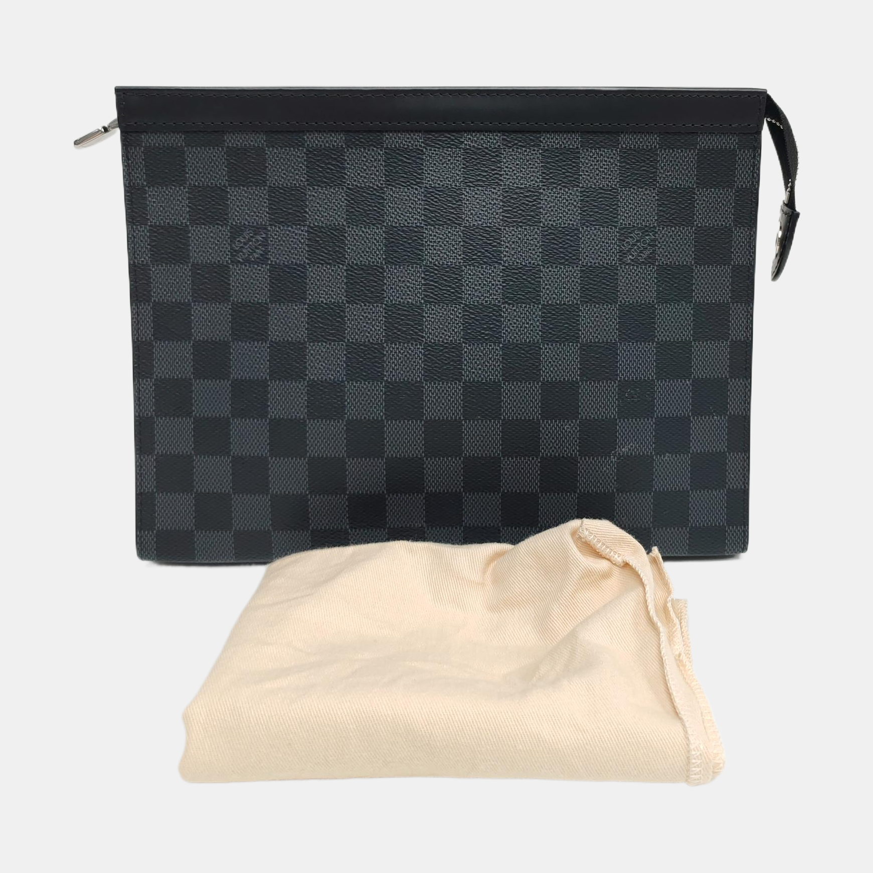 Pochette Voyag MM Damier Graphite Coated Canvas Gray