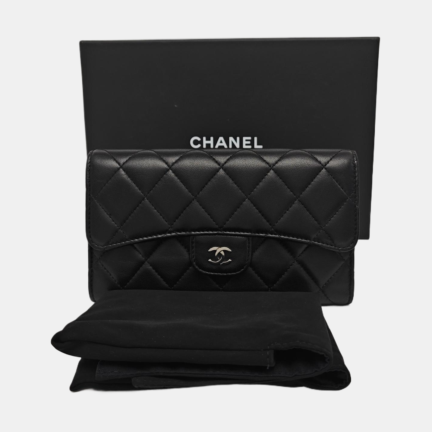 CLASSIC FLAP Mini Quilted Lambskin Black Wallet