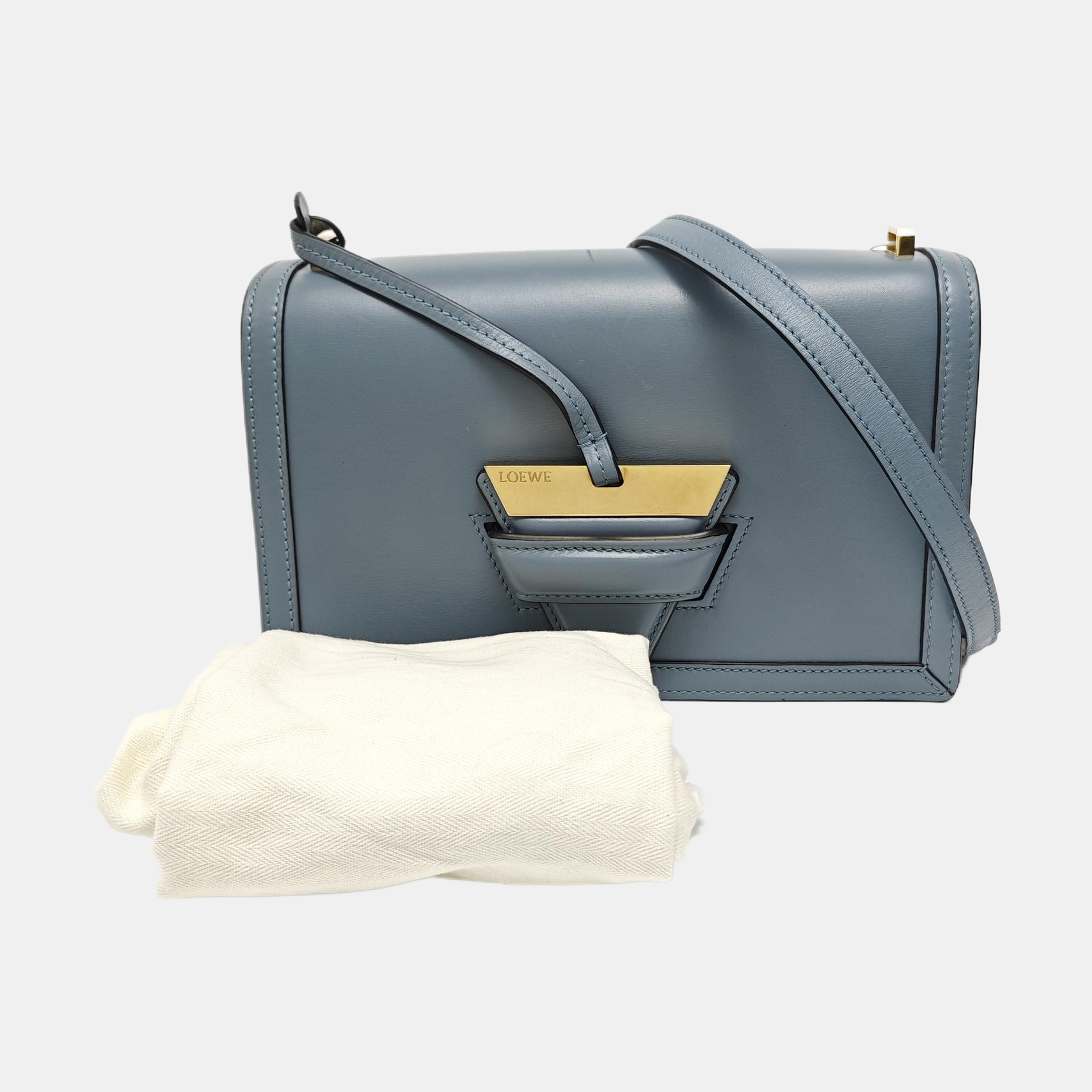 Barcelona Medium Calfskin Blue