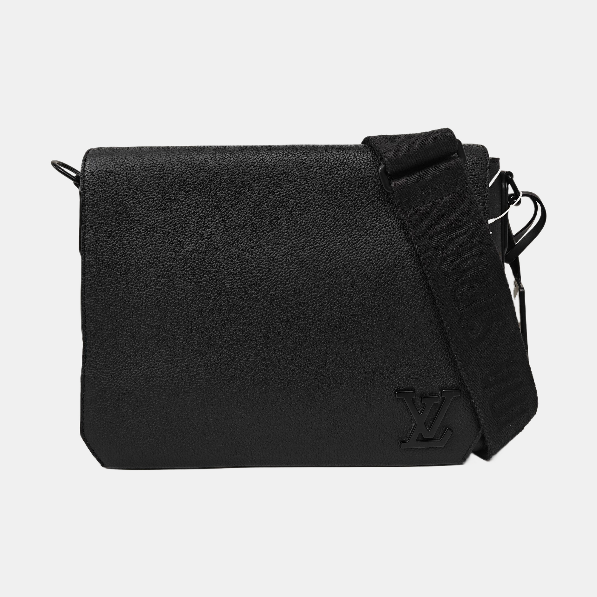 AEROGRAM Calfskin Black