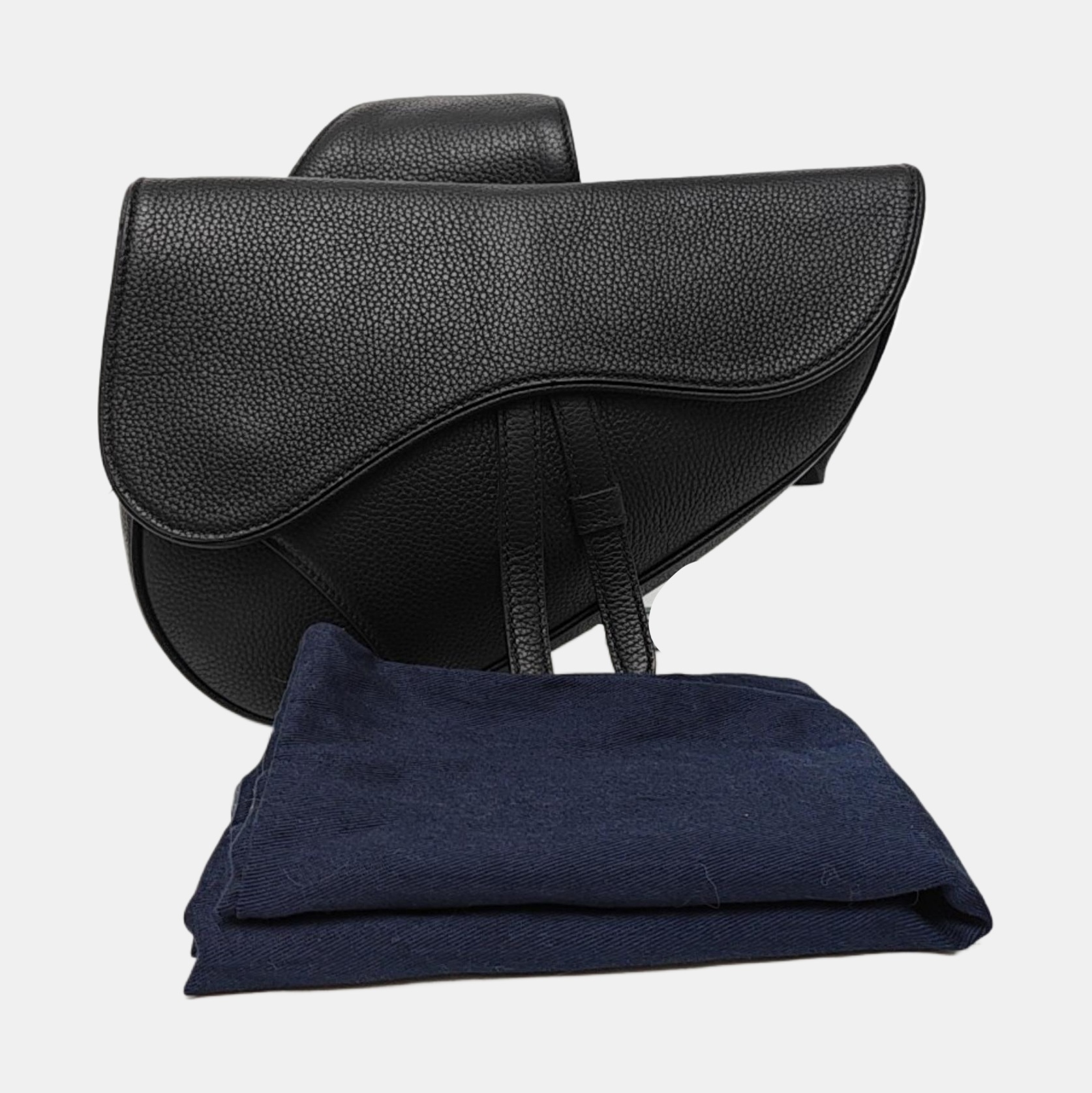 Saddle Medium Calfskin Black