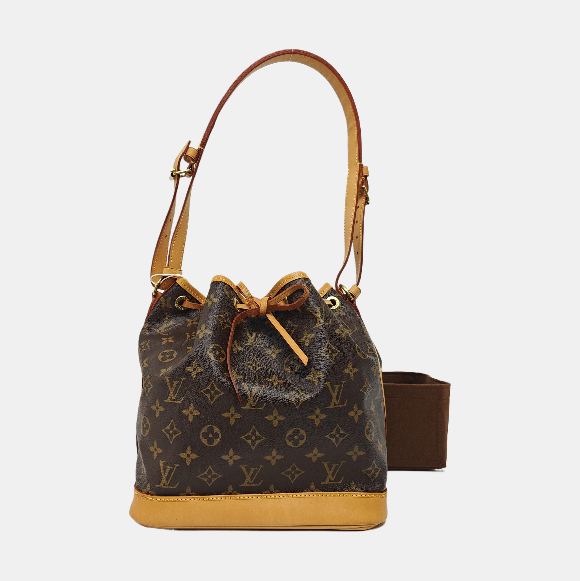 NOÉ MM Monogram Coated Canvas Brown