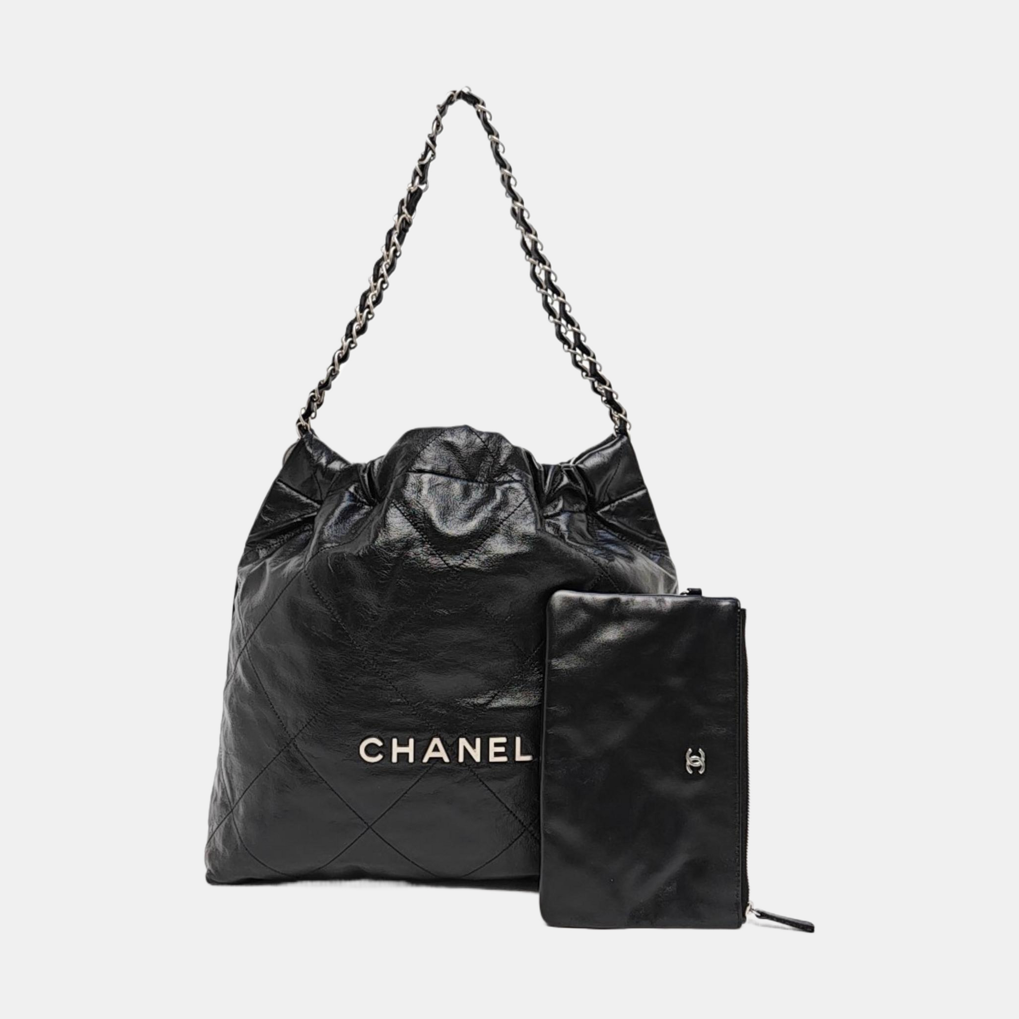CHANEL 22 Medium Quilted Calfskin Black
