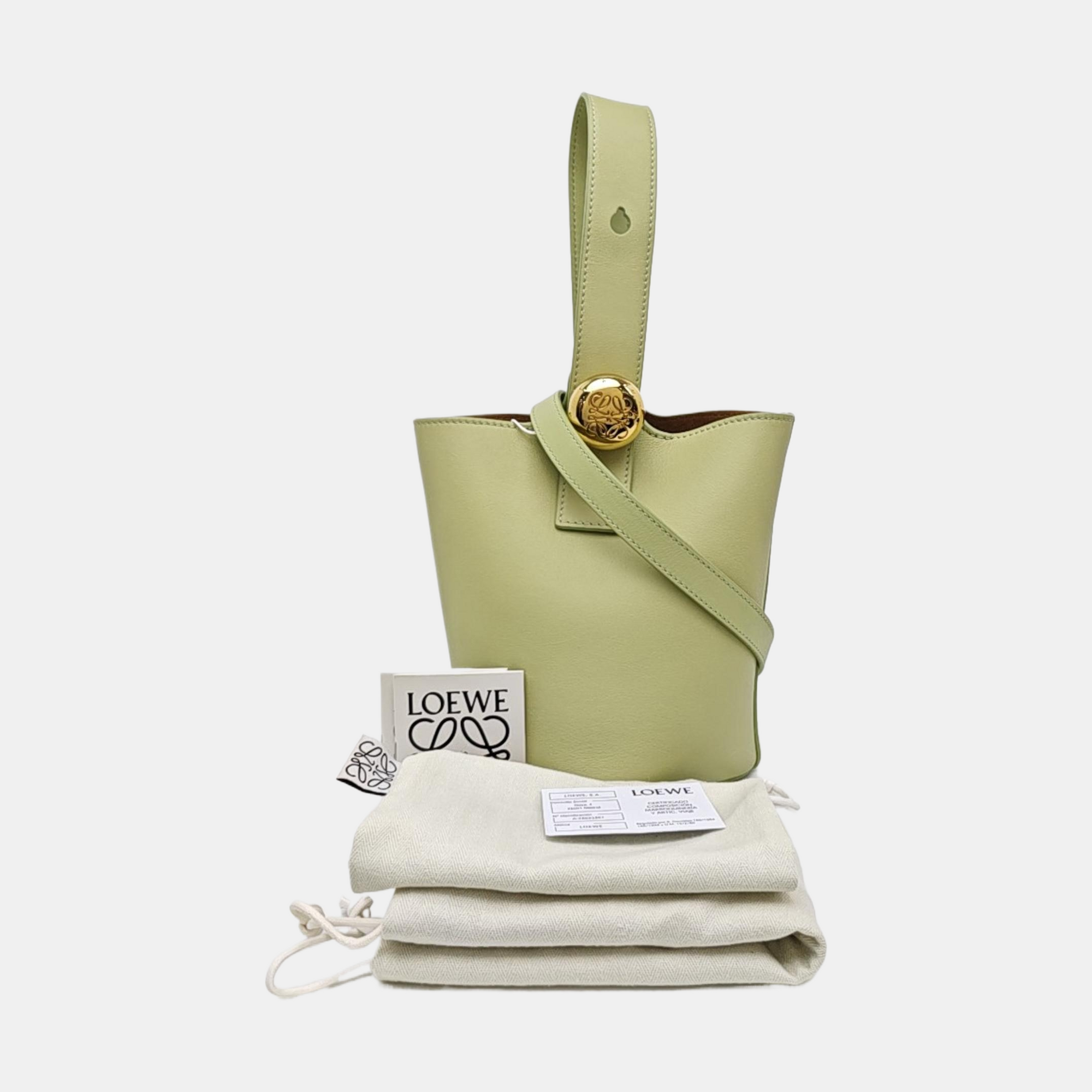 Pebble Bucket Calfskin Green