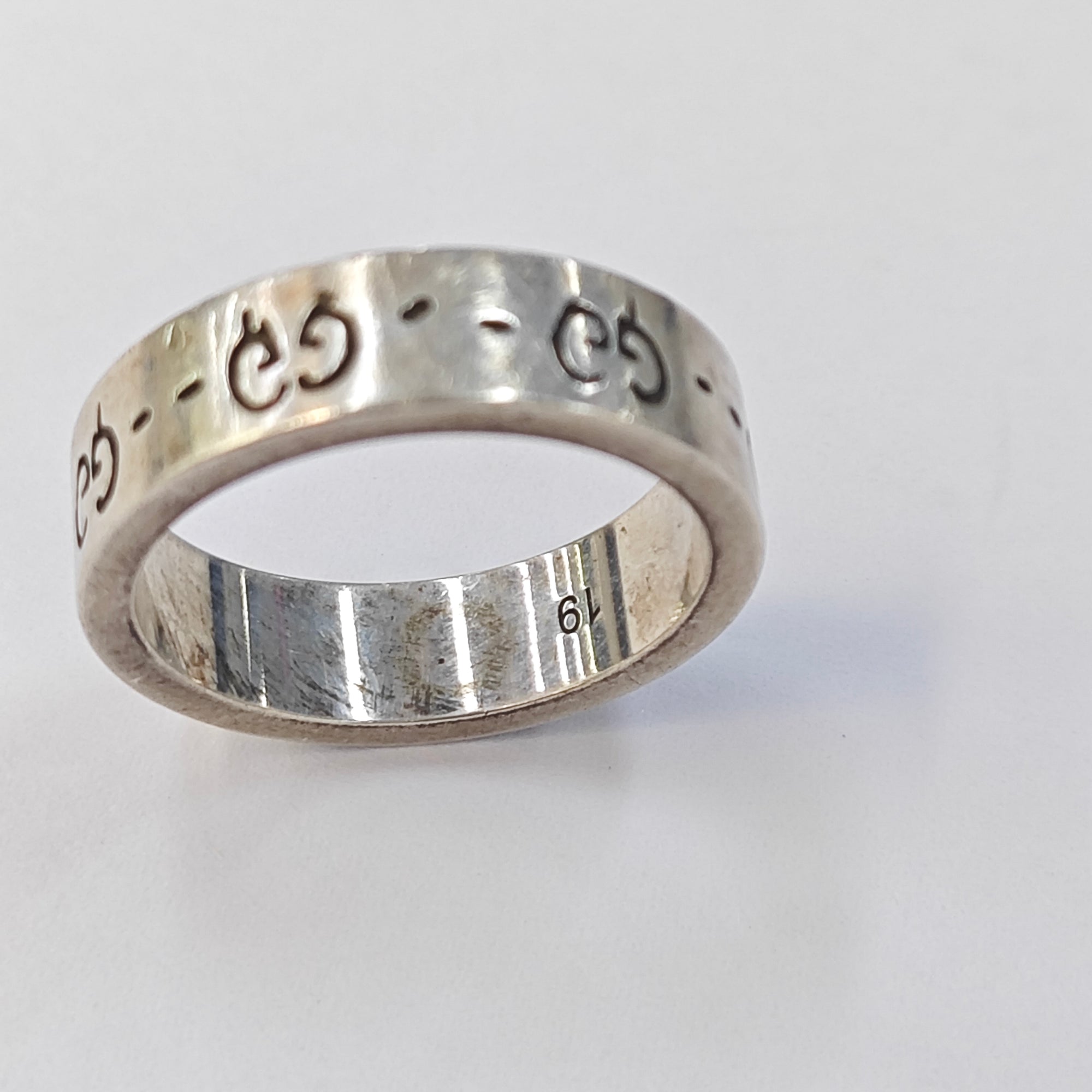 925 Sterling Silver Ring HK 19