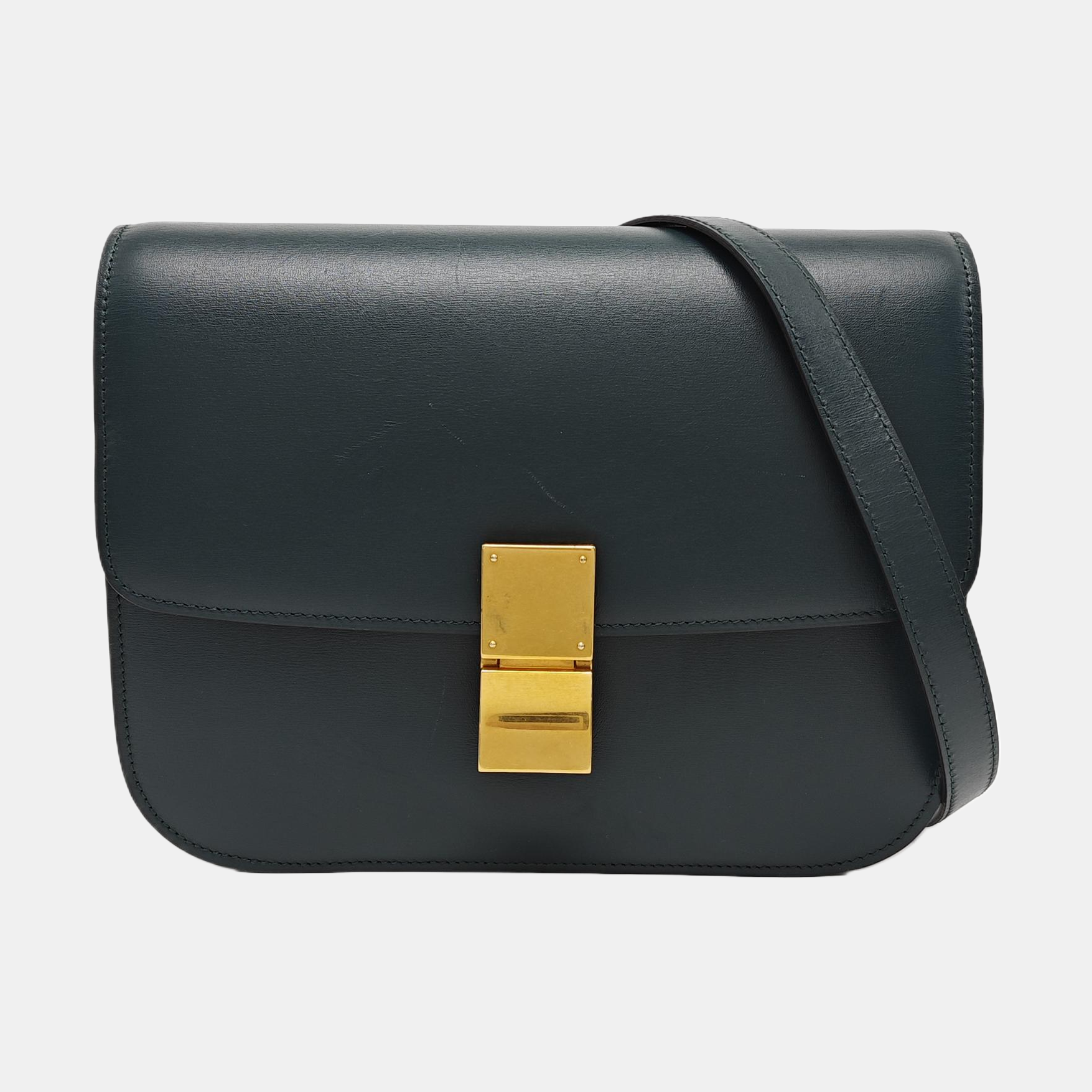 Authenticated pre-owned  CLASSIC BOX Medium Calfskin Green - Shoulder Bag at Looply