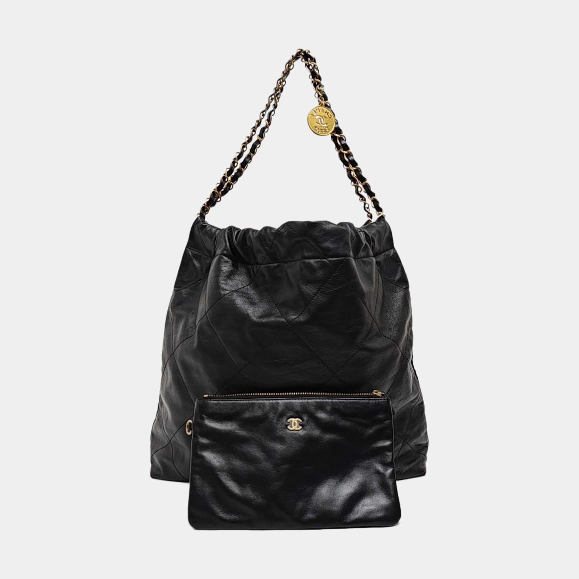 CHANEL 22 Medium Quilted Calfskin Black