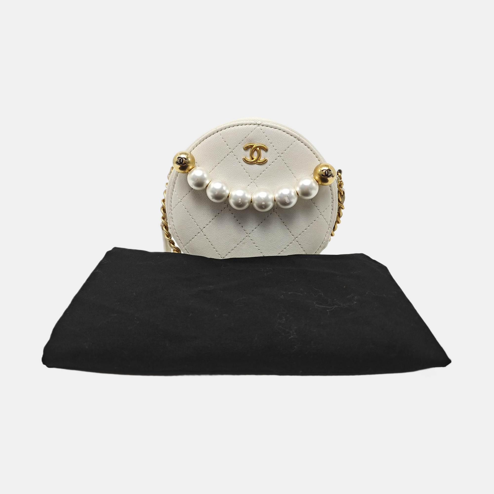 ROUND Quilted Lambskin White