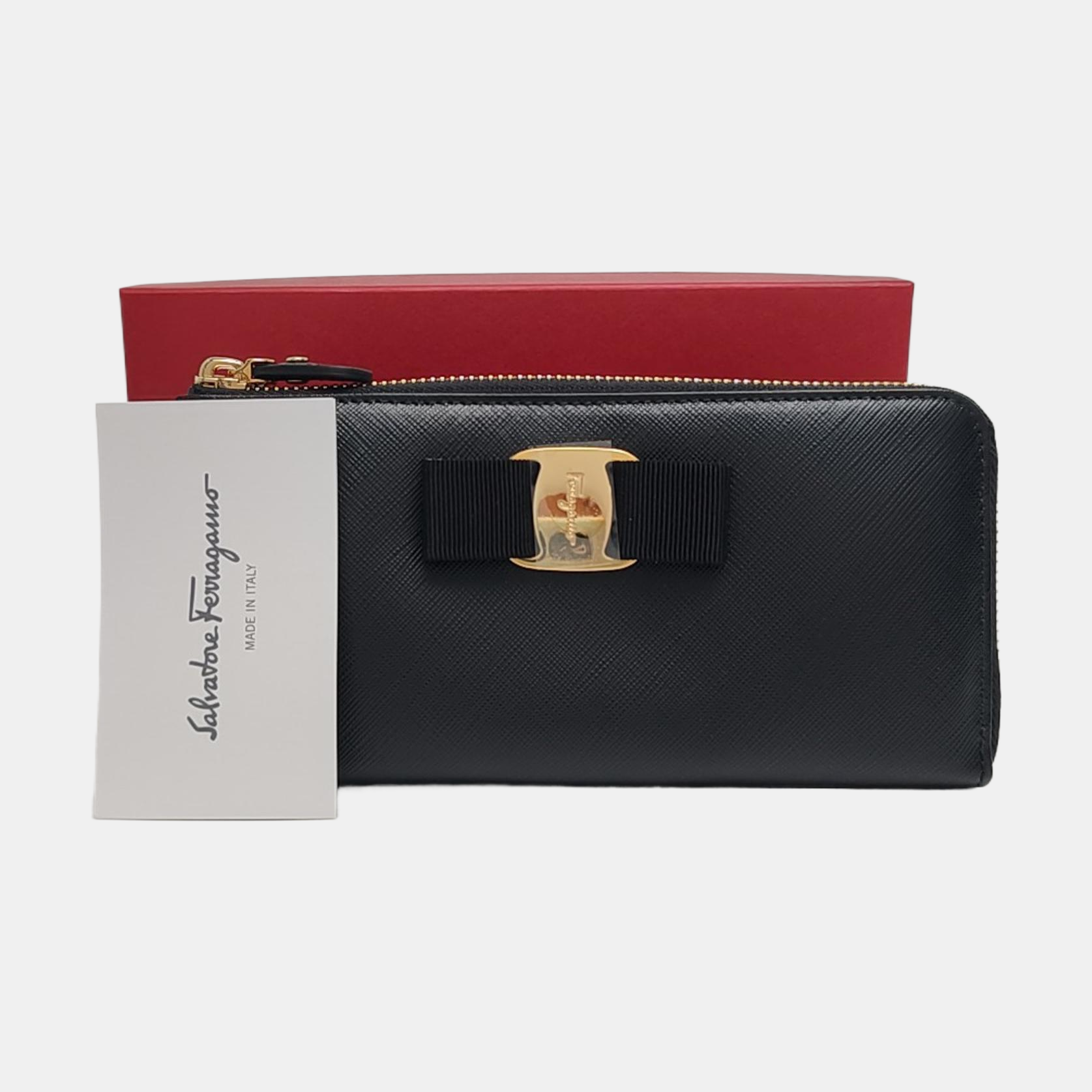 Vara Calfskin Black Wallet