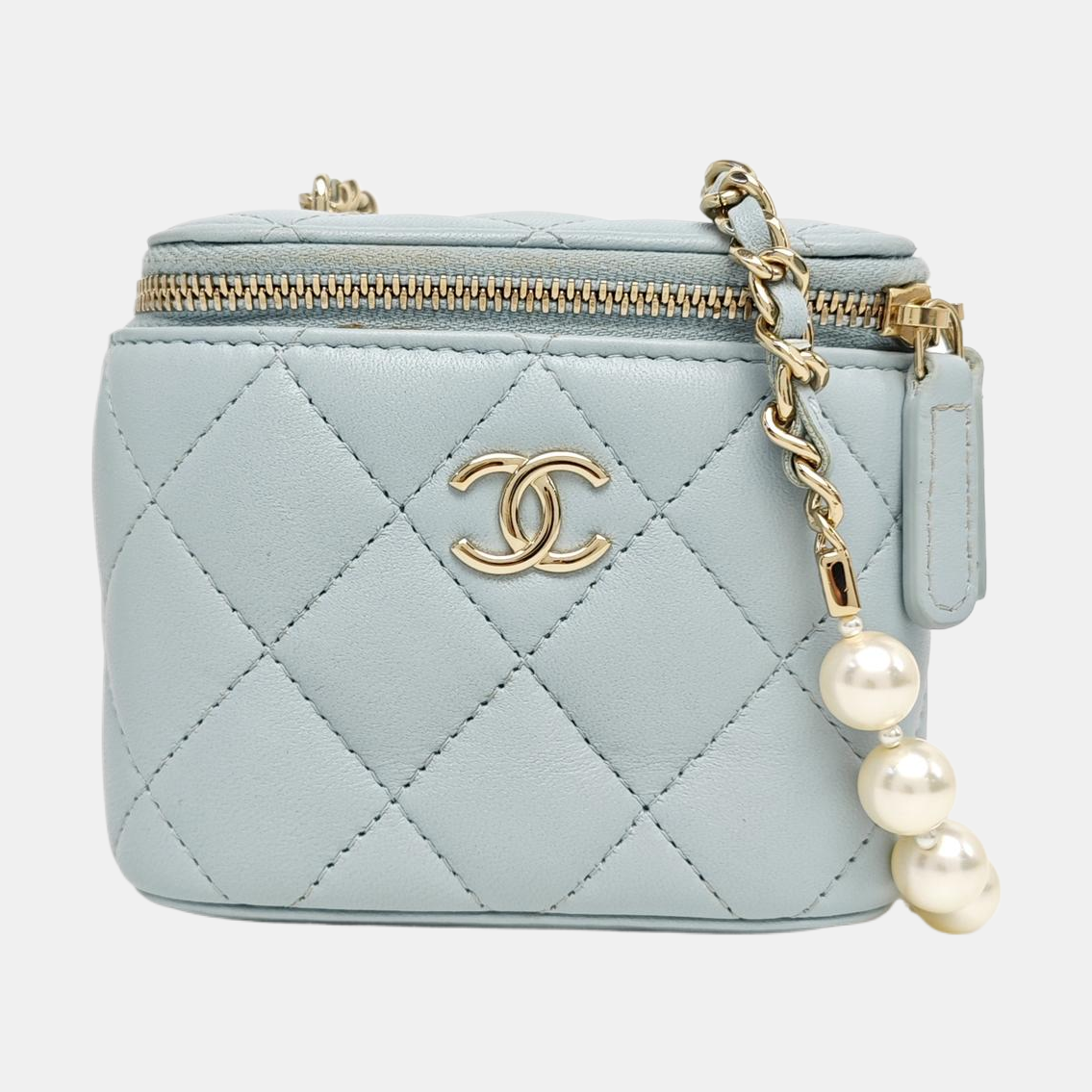 VANITY CASE Small Quilted Lambskin Blue