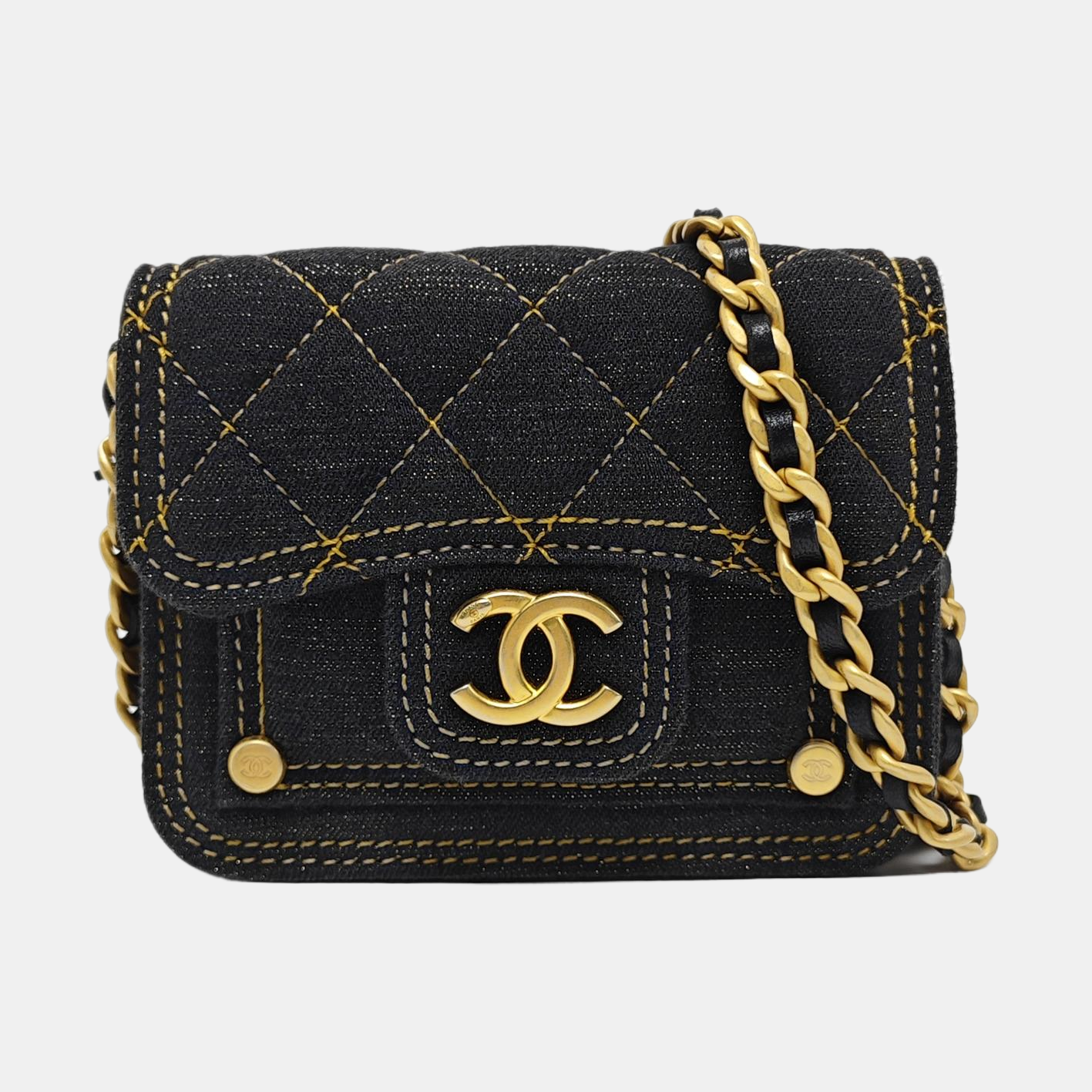 Authenticated pre-owned  CLASSIC FLAP Quilted Denim Black - Shoulder Bag at Looply