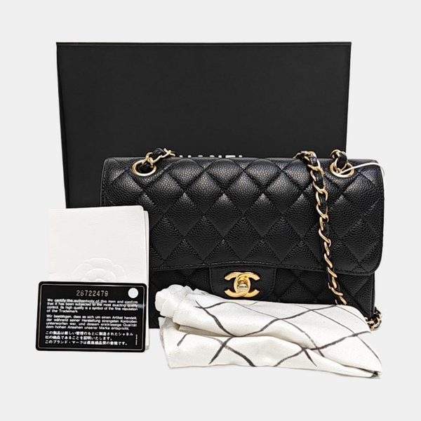CLASSIC FLAP Small Quilted Grained Calfskin Black
