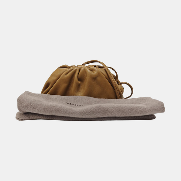 The Pouch Calfskin Brown