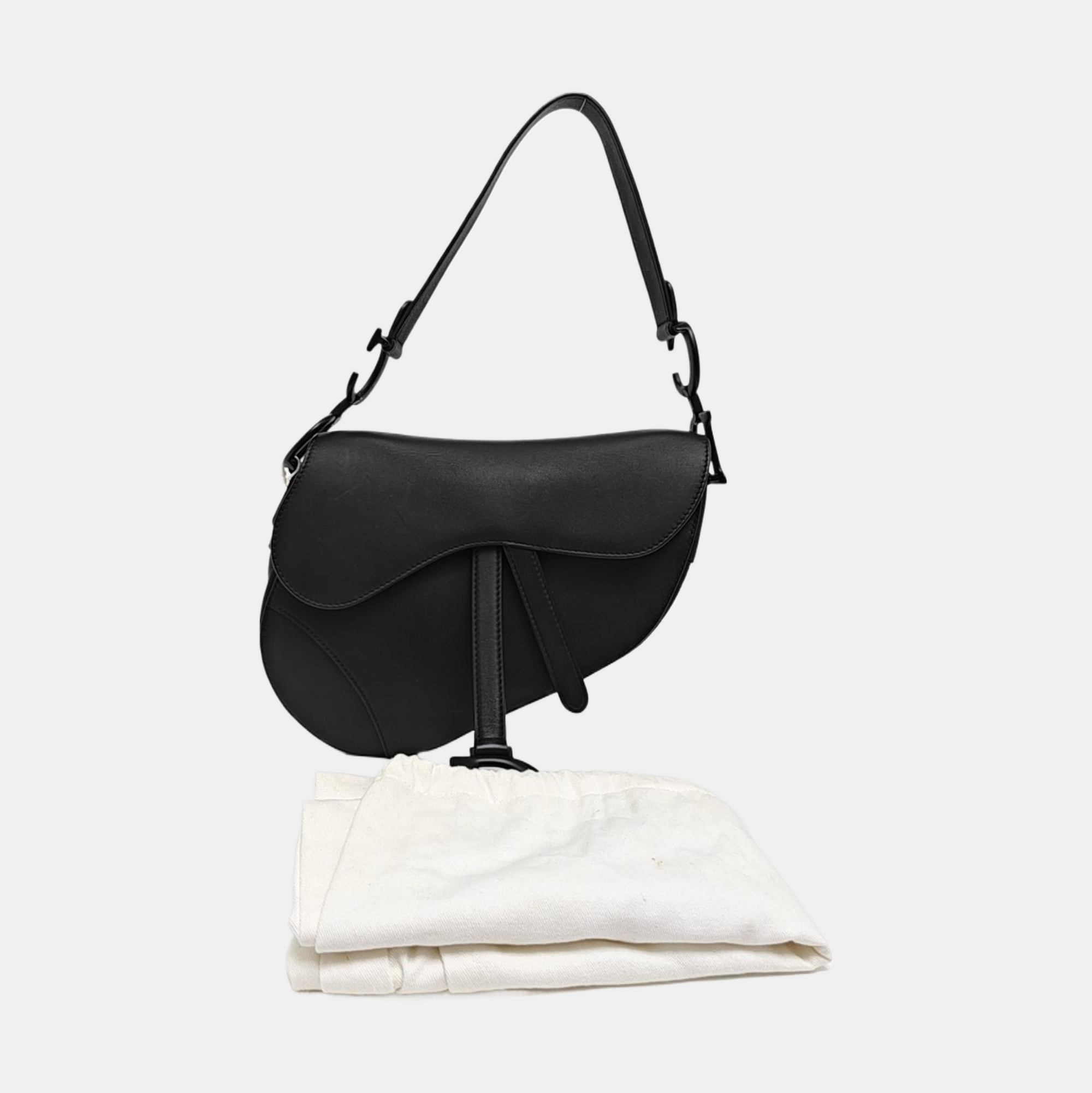 Saddle Small Calfskin Black