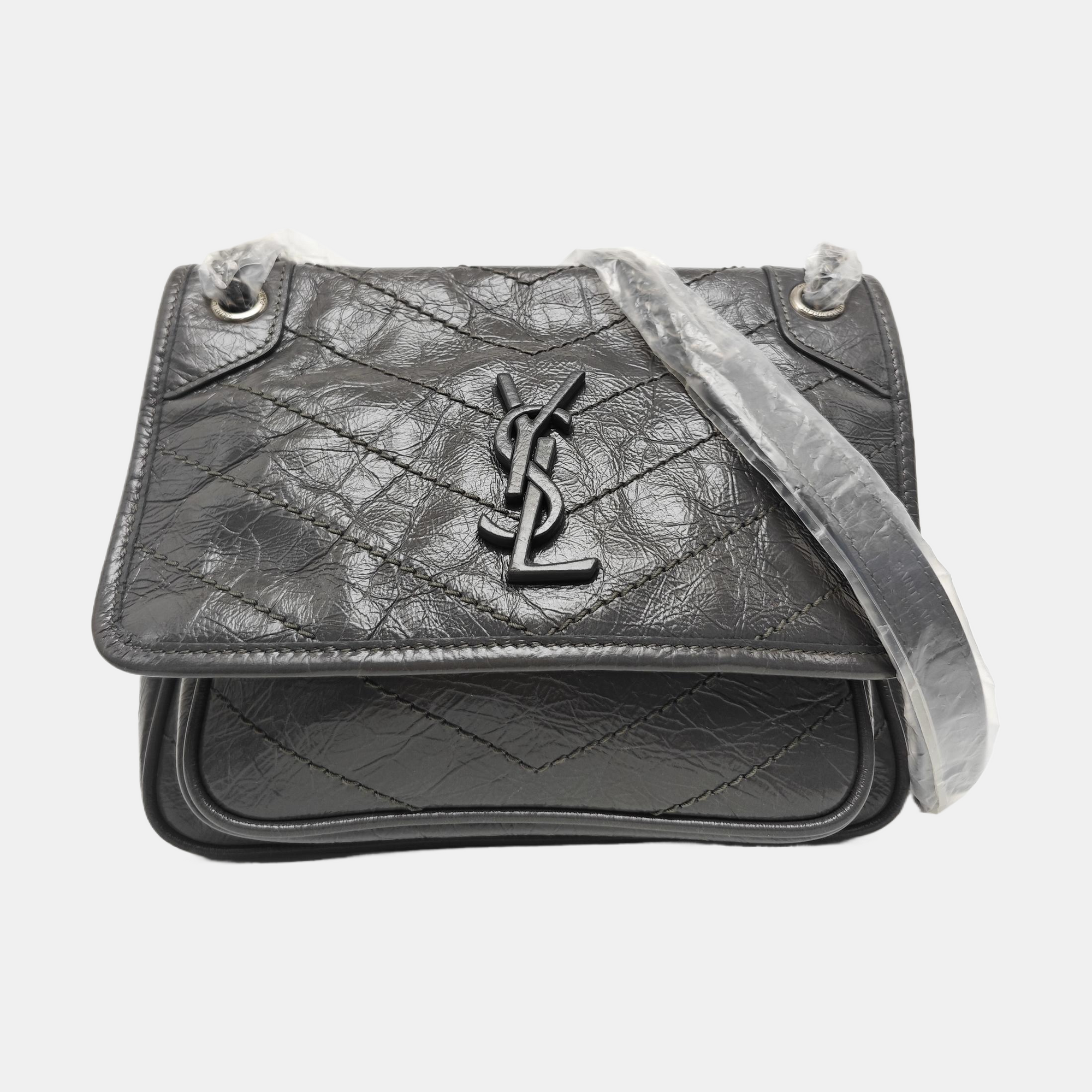 NIKI Small Chevron Calfskin Gray