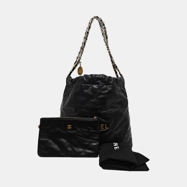 CHANEL 22 Small Quilted Calfskin Black