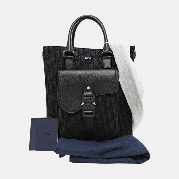 Saddle Medium Oblique Canvas Black