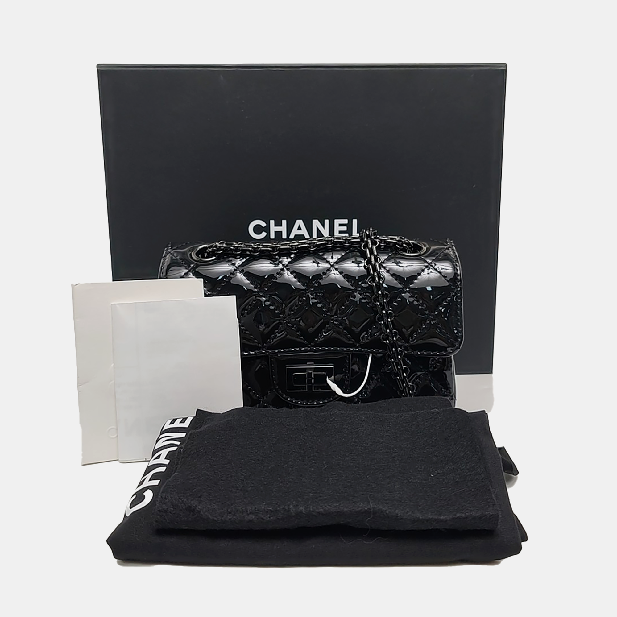 2.55 224 (mini) Quilted Patent Calfskin Black
